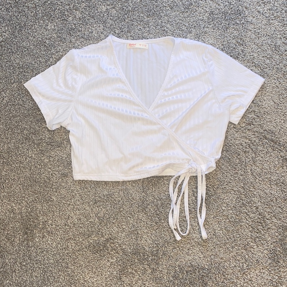 ROMWE ribbed v-neck top with ties